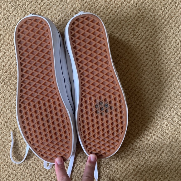 Vans - Picture 4 of 4